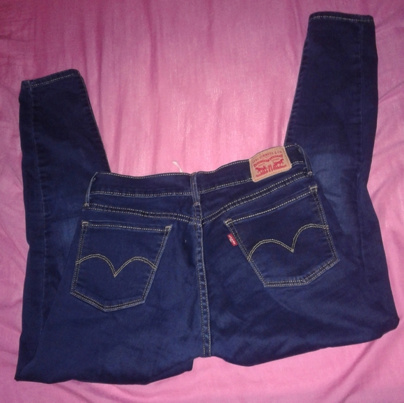 Dark Blue Levis Jeans - Picture 4 of 4